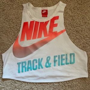 Crop meshed Nike workout tank